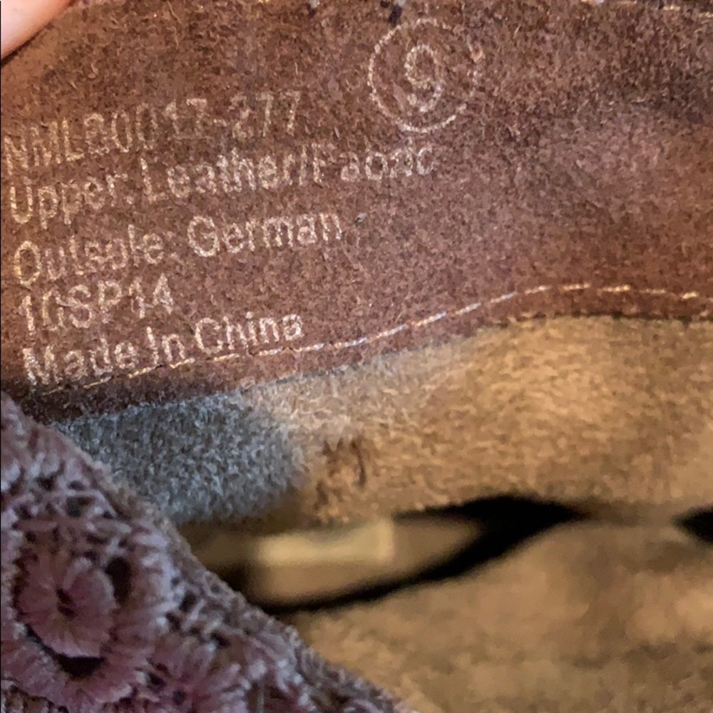 Booties - Picture 4 of 4